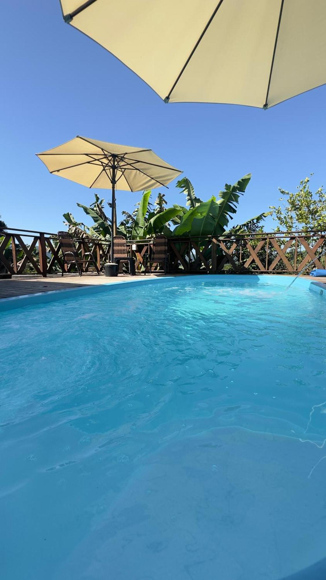 Casa Dos Geranios Com Piscina - 4 Quartos Climatizados, Espacosa Ideal Encontro De Grupos E Familiares, Proximo Do Parque Termal! Piratuba
