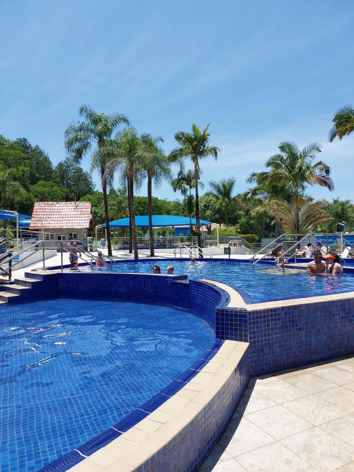 Casa Dos Geranios Com Piscina - 4 Quartos Climatizados, Espacosa Ideal Encontro De Grupos E Familiares, Proximo Do Parque Termal! *